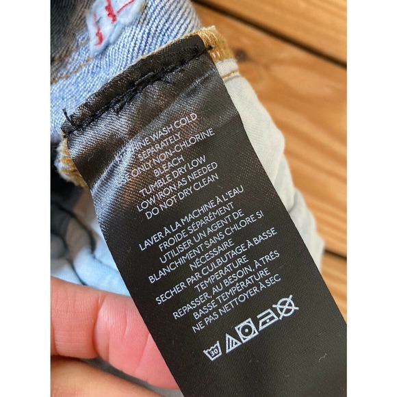 NWT BDG  Denim Shorts Size 25 Women’s Blue Roll Cuff MSRP $59 - Picture 4 of 10